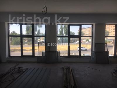 Свободное назначение, офисы, магазины и бутики, общепит, салоны красоты, бани, гостиницы и зоны отдыха, медцентры и аптеки, образование, развлечения · 650 м² за 230 млн 〒 в Таразе