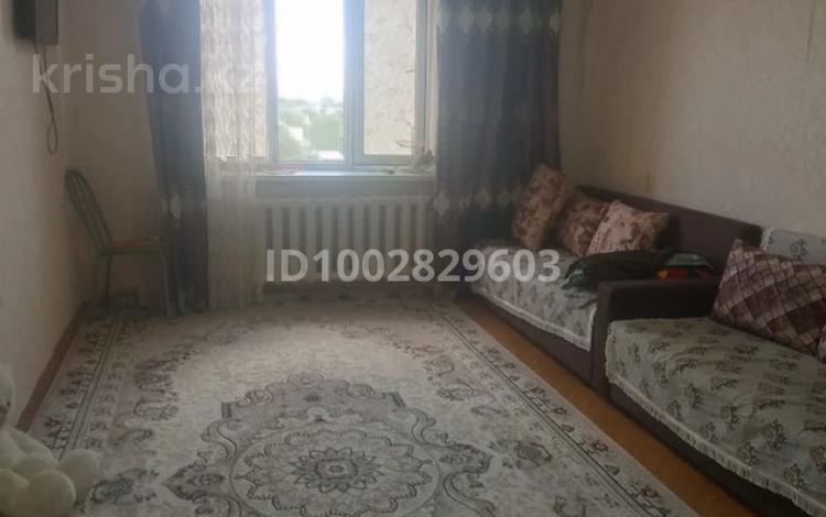 2-бөлмелі пәтер · 60 м² · 5/5 қабат, Жамбыл — проспект Жамбыла, бағасы: 13 млн ₸ в Таразе — фото 2