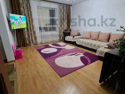 2-комнатная квартира, 67 м², 5/5 этаж, болашак 46 за 22 млн 〒 в Талдыкоргане, мкр Болашак