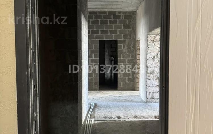 3-комнатная квартира · 130 м² · 5/8 этаж, 32А мкр 4 — 29 школа, Есенов универ, строительный рынок Жайык за 36 млн ₸ в Актау — фото 2