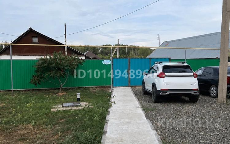 Отдельный дом · 2 комнаты · 50 м² · 7.5 сот., мкр. Зачаганск пгт, Беляева 18 — Район Коминтерн за 25 млн ₸ в Уральске — фото 2