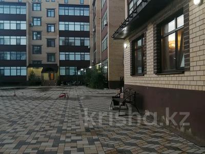 4-комнатная квартира · 217 м² · 4/6 этаж, Батыс 2 мкрн 50 б за 67 млн 〒 в Актобе