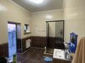 Жеке үй · 6 бөлме · 240 м² · 800 жүзд., Абдирова 130 — Мектеп садик магазин, бағасы: 470 000 ₸ в Алматы — фото 9
