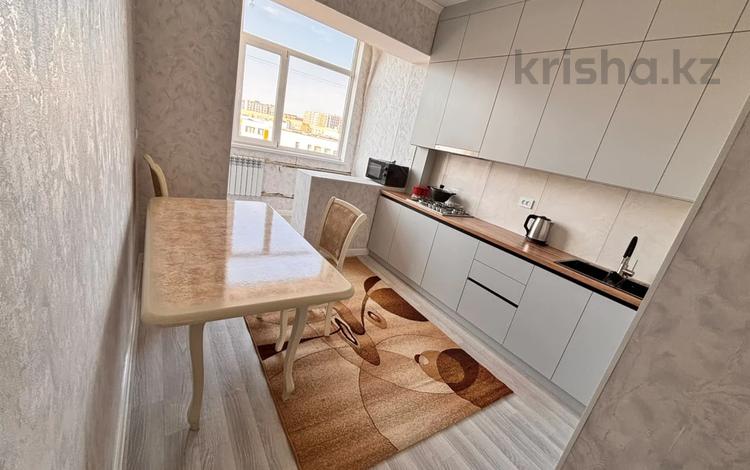 2-комнатная квартира · 77.7 м² · 5/6 этаж, 20-й мкр 19/1 за 150 000 ₸ в Актау — фото 2