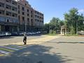 Кеңселер, дүкендер мен бутиктер, қоғамдық тамақтану орны, сұлулық салондары, медорталықтар мен дәріханалар, білім орталықтары, ойын-сауық · 135 м², бағасы: 62.1 млн ₸ в Уральске — фото 10
