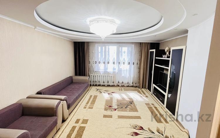 4-бөлмелі пәтер · 80.9 м² · 6/9 қабат, Дулатова 167, бағасы: 35 млн ₸ в Семее — фото 2
