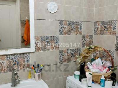 2-комнатная квартира · 63.7 м² · 3/7 этаж, мкр №8 41/6 за 61.5 млн ₸ в Алматы, Ауэзовский р-н