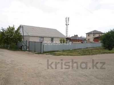Продажа домов и дачи в Актюбинской обл.: Отдельный дом · 4 комнаты · 160 м² · 6 сот., Федора Озмителя 2 а — Вдоль трассы за 40 млн 〒 Отдельный дом · 4 комнаты · 160 м² · 6 сот., Федора Озмителя 2 а — Вдоль трассы за 40 млн 〒 в Актобе, жилой массив Заречный-1