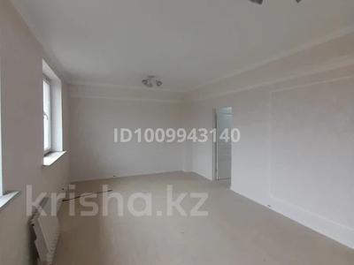 5-комнатная квартира · 176 м², Токпанова 62 — 3 уровня таун хаус за 54 млн 〒 в Алматы, Ауэзовский р-н