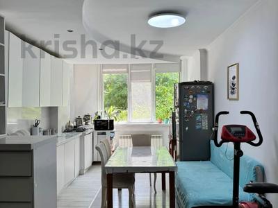 3-комнатная квартира · 76 м² · 1/9 этаж, мкр Мамыр-4 за 51 млн ₸ в Алматы, Ауэзовский р-н