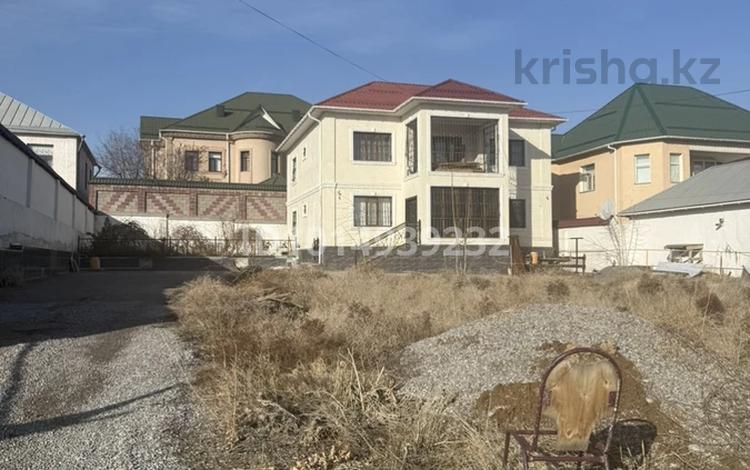 Часть дома · 11 комнат · 200 м² · 7 сот., мкр Тараз 171 — Возле дороги напротив остановки за 250 млн ₸ в Шымкенте, Аль-Фарабийский р-н — фото 2