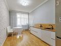 4-комнатная квартира · 162.6 м² · 2/6 этаж, Кыз Жибек 38 за 140 млн ₸ в Астане, Нура р-н
