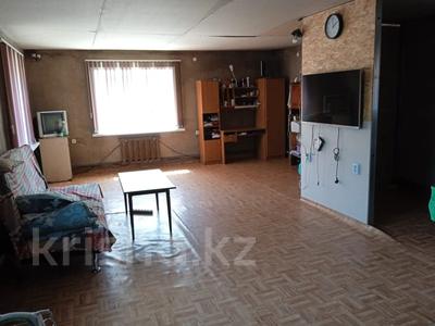 Отдельный дом · 2 комнаты · 90 м² · 6.4 сот., мкр Фёдоровка , Разрезовская — Панорамный пер за 14.9 млн 〒 в Караганде, Казыбек би р-н
