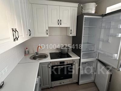 2-комнатная квартира · 50 м² · 4/5 этаж, Шашубай 8 — В центр. 15 школа, школа имени Абая,кулия мини магазини, супермаркет рядом и базар за 200 000 〒 в Балхаше