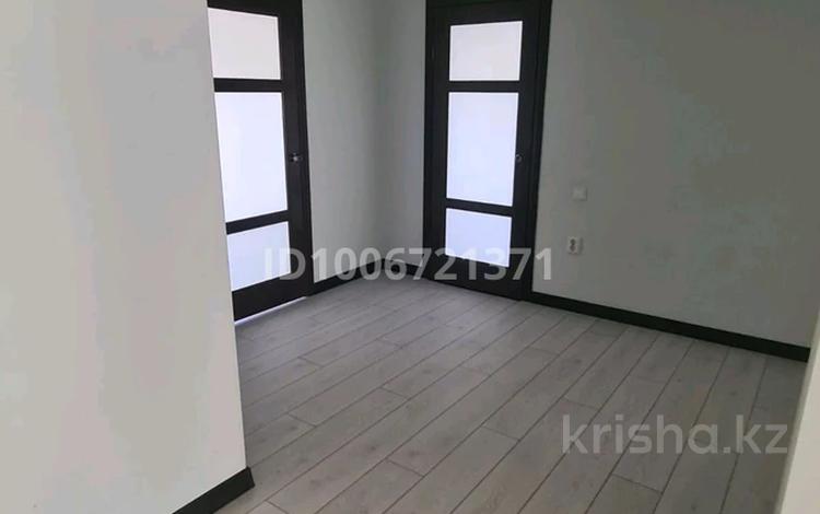3-бөлмелі пәтер · 133 м² · 6/6 қабат, Некрасова 136, бағасы: 34.5 млн ₸ в Актобе, мкр. Курмыш — фото 2