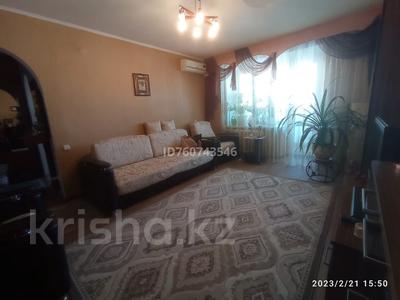 2-комнатная квартира · 52 м² · 3/5 этаж, Кердери — Напротив 7 школы, дом стоит аркой к Нурбанку, по Кердери за 23.7 млн 〒 в Уральске, мкр Школьник