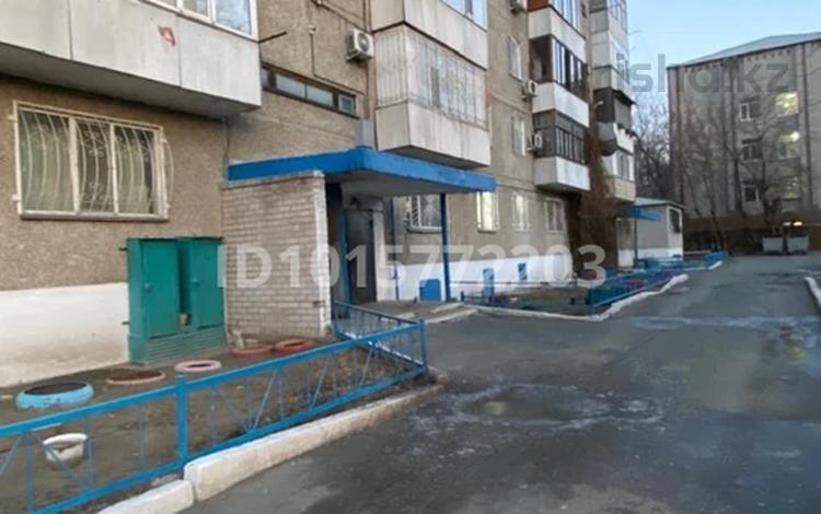 4-бөлмелі пәтер · 80 м² · 9/9 қабат, Жамакаева 75 — цгб, бағасы: 29 млн ₸ в Семее — фото 2