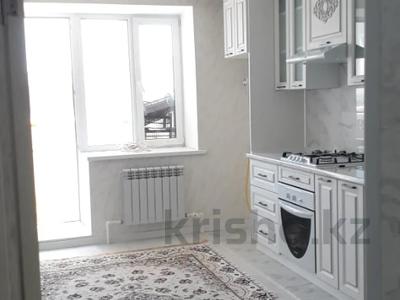 2-комнатная квартира, 60 м², 6/7 этаж, мкр. Алтын орда за 20.5 млн 〒 в Актобе, мкр. Алтын орда