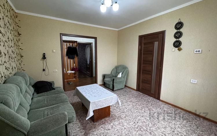 4-комнатная квартира · 83 м² · 4/5 этаж, Камзина 14 за 17 млн ₸ в Аксу — фото 9