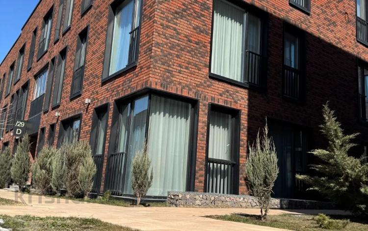 4-комнатная квартира · 145 м² · 3/3 этаж, Аль- Фараби 116 — Каппарова за 174 млн ₸ в Алматы, Медеуский р-н — фото 12