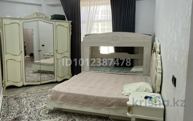 3-комнатная квартира · 110 м² · 9/13 этаж, 16-й мкр 84 за 42 млн ₸ в Актау — фото 2