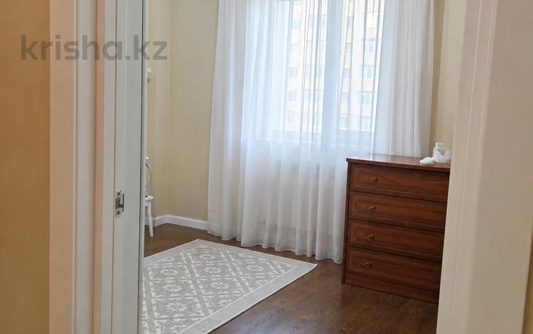 2-комнатная квартира · 40 м², Иманбаева 10 за 230 000 ₸ в Астане, р-н Байконур — фото 27