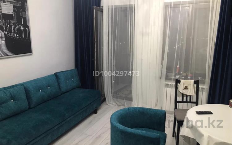 1-комнатная квартира · 50 м² · 2/4 этаж, мкр Ак Шагала, Мухита Калимова 24/2 за 220 000 ₸ в Атырау — фото 2