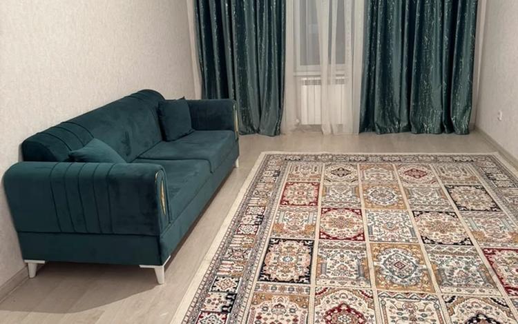 2-комнатная квартира · 77 м², Толеметова 197/5 за 200 000 ₸ в Шымкенте — фото 2