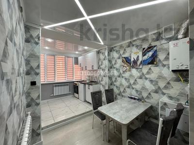 1-бөлмелі пәтер · 35 м² · 5/5 қабат, проспект Абая 170 — улица Кашгари, бағасы: 12 млн ₸ в Таразе