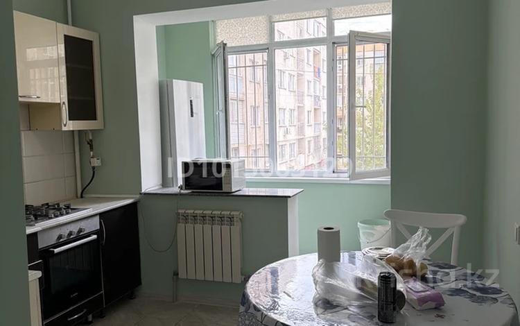 2-комнатная квартира · 64 м² · 2/5 этаж, мкр Жас Канат 1/72 за 260 000 ₸ в Алматы, Турксибский р-н — фото 2