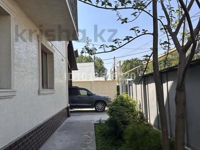 Отдельный дом · 4 комнаты · 210 м² · 8 сот., мкр Улжан-1 за 120 млн ₸ в Алматы, Алатауский р-н