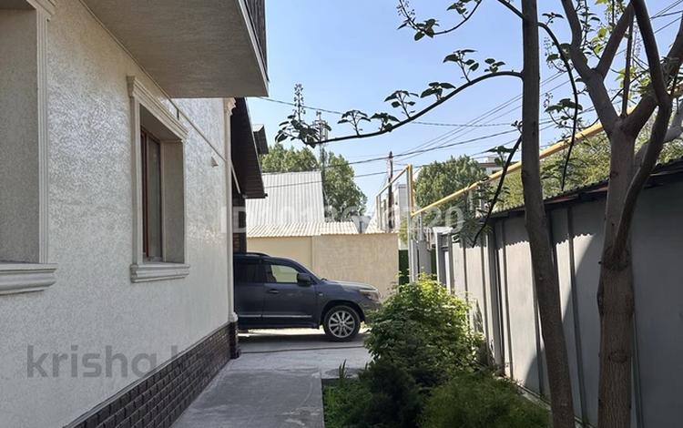 Отдельный дом · 4 комнаты · 210 м² · 8 сот., мкр Улжан-1 за 117 млн ₸ в Алматы, Алатауский р-н — фото 2