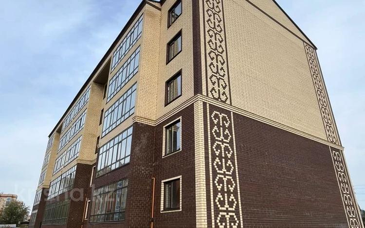 2-комнатная квартира · 67.6 м², мкр. Зачаганск пгт, п. Зачаганск, стр. Бірлік, д. 10/1 за ~ 19.6 млн 〒 в Уральске — фото 2