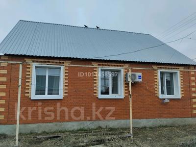 Отдельный дом · 4 комнаты · 90 м² · 10 сот., Северо-западный район квартал 38 10 за 40 млн ₸ в Костанае, Костанай-2