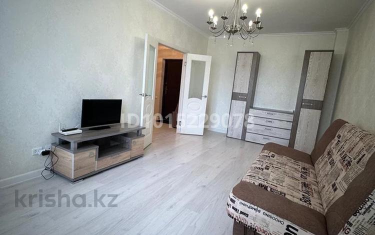 1-комнатная квартира · 40 м², Бокейхана 10 за 200 000 ₸ в Астане, Есильский р-н — фото 2