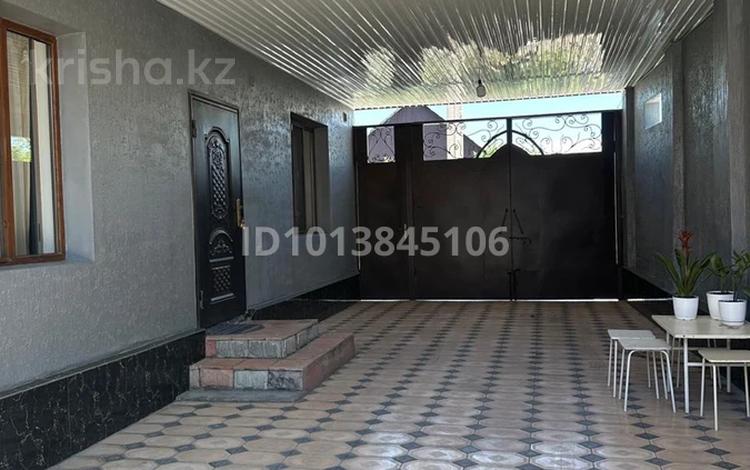 Часть дома · 1 комната · 40 м² · 3 сот., 3-й микрорайон 11/2 — Около автонур базара и больницы роща за 100 000 ₸ в Шымкенте, Туран р-н — фото 2