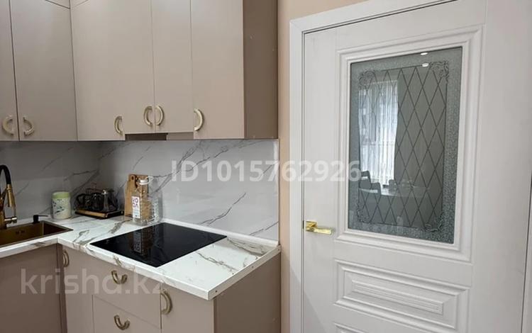 2-бөлмелі пәтер · 45 м² · 9/13 қабат, Райымбека 348/1, бағасы: 38 млн ₸ в Алматы, Ауэзовский р-н — фото 2