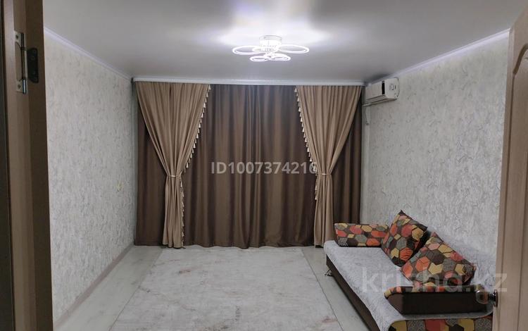 3-комнатная квартира · 63 м² · 6/6 этаж, мкр 5, 101стрелковой бригады 8/1 — Абулхаир хана за 22.3 млн ₸ в Актобе — фото 2