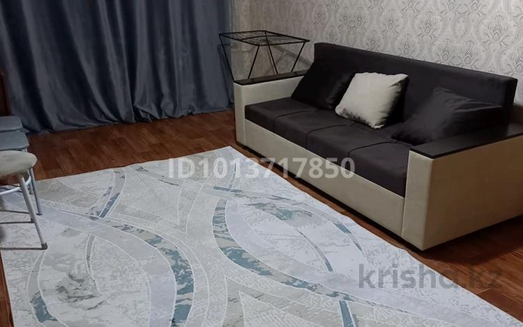 2-комнатная квартира · 80 м² · 1/5 этаж, Караменди би 74 — Кварат за 15 000 ₸ в Балхаше — фото 2