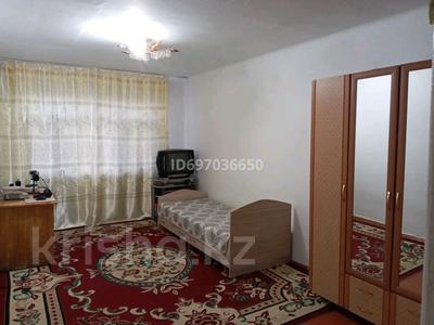 2-бөлмелі пәтер · 49 м² · 5/5 қабат, Яссауи 114 — Сулпак,базар көш.сейф қиылысы, бағасы: 7.9 млн 〒 в Кентау