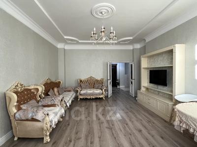 3-комнатная квартира · 118 м² · 9/13 этаж, Керей и Жанибек хандар — Керейжәнібек хандар мен сауран көшесінің қиылысы за 87 млн 〒 в Астане, Есильский р-н