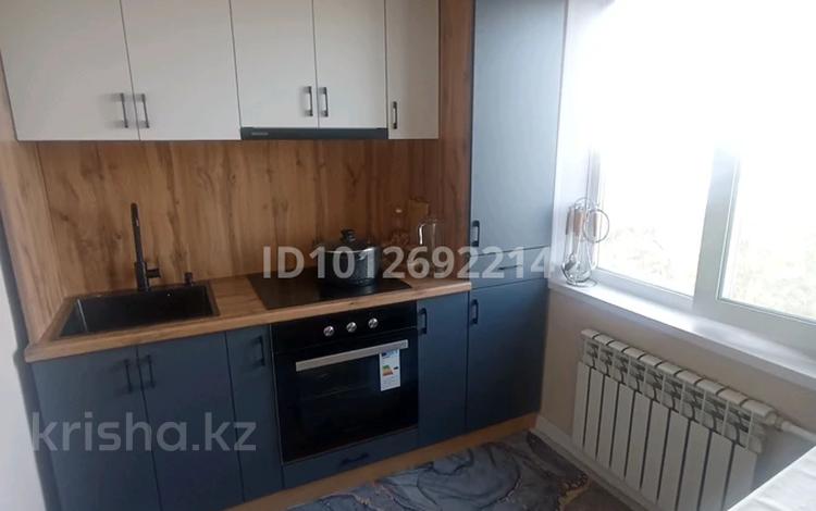 3-бөлмелі пәтер · 64 м² · 5/5 қабат, Алашахана 10, бағасы: 20.5 млн ₸ в Жезказгане — фото 2
