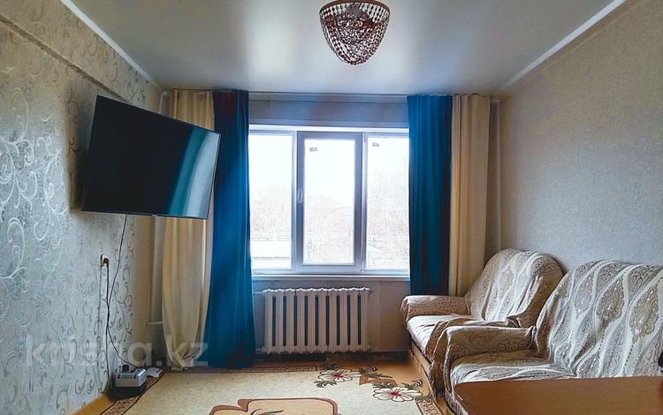 2-комнатная квартира, 50 м², 5/5 этаж, Льва Толстого 11 за 14.4 млн 〒 в Усть-Каменогорске — фото 43