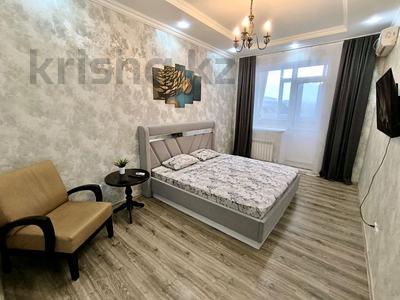 Сағатына пәтерлер в Актюбинской обл.: 1-бөлмелі пәтер · 40 м² · 4/10 қабат, Алии Молдагуловой 30б — Центральный стадион, бағасы: 2 000 〒 1-бөлмелі пәтер · 40 м² · 4/10 қабат, Алии Молдагуловой 30б — Центральный стадион, бағасы: 2 000 〒 в Актобе