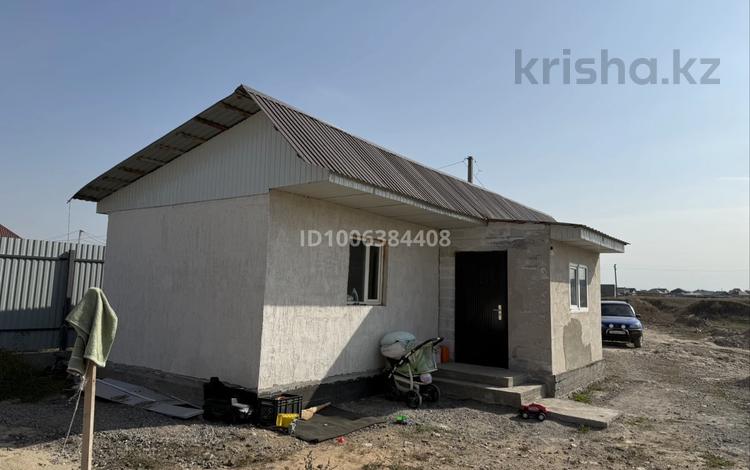 Отдельный дом · 2 комнаты · 51 м² · 4 сот., Бейбітшілік 39 г — Макатаева за 15 млн ₸ в Боралдае (Бурундай) — фото 2