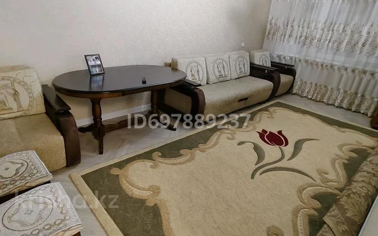 2-комнатная квартира · 54 м² · 2/5 этаж, мкр 4 за 23 млн ₸ в Уральске — фото 2