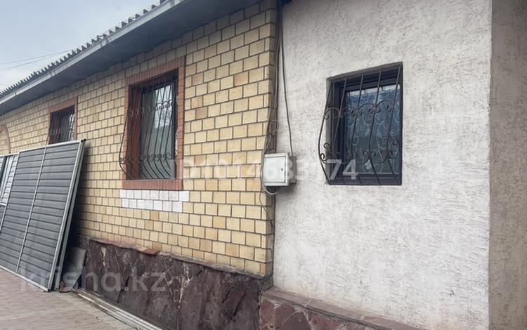 Жеке үй · 5 бөлме · 120 м² · 8 жүзд., Ақбұлақ ш/а. 18 — Ул Рустемова( рыскулова- шарипова, за пивбаром Квак), бағасы: 400 000 ₸ в Алматы, Алатауский р-н — фото 2