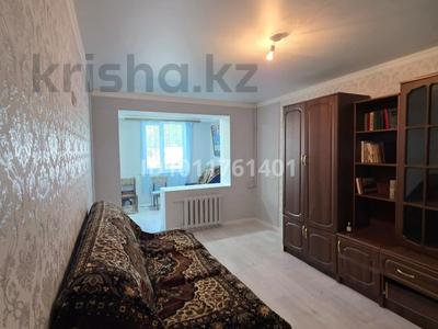 2-бөлмелі пәтер · 43 м² · 1/4 қабат, 8-й микрорайон, 8-й микрорайон 43 — Аскарова 43а, бағасы: 16.8 млн ₸ в Шымкенте, Туран р-н