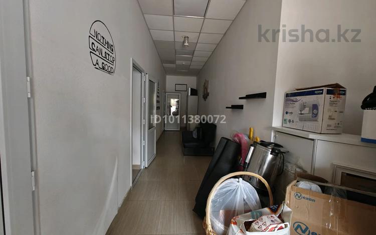 Еркін, білім орталықтары · 45 м², бағасы: 200 000 ₸ в Астане, Алматы р-н — фото 2