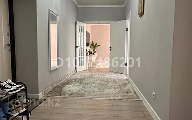 2-бөлмелі пәтер · 90 м² · 6/9 қабат, мкр. Алтын орда, Халела досмагамбетова 19м, бағасы: 37 млн ₸ в Актобе — фото 2